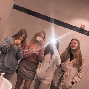 Meet your Posher, Haley